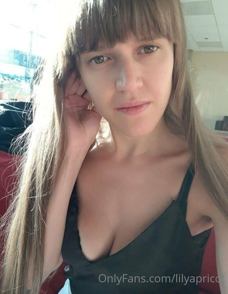lilyapricot star porn pic