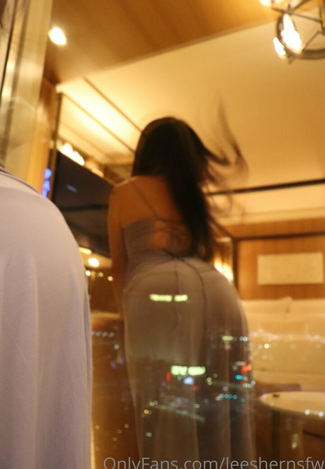 leeshernsfw hot star photo