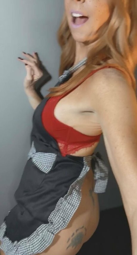 mrsrobinsonvip erotic pornstar pic