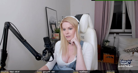 swebliss star naked photos