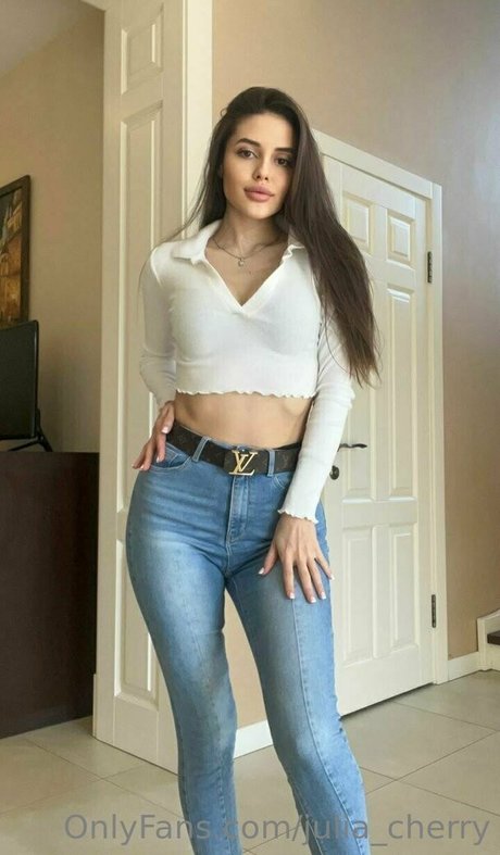 julia cherry nude actress images