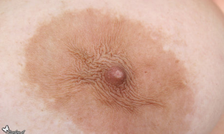 Eden Mor hd actress img