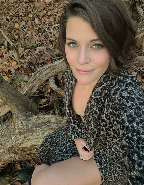 bohemian butterfly free model naked galleries