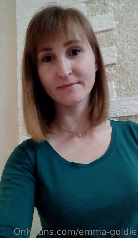 emma goldie model nice images