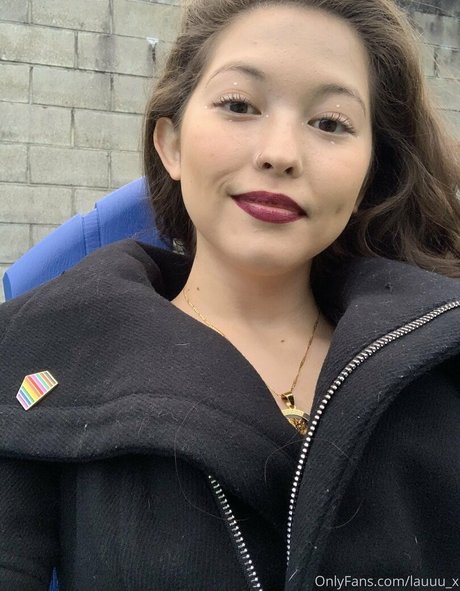 lauuu x nice actress photos