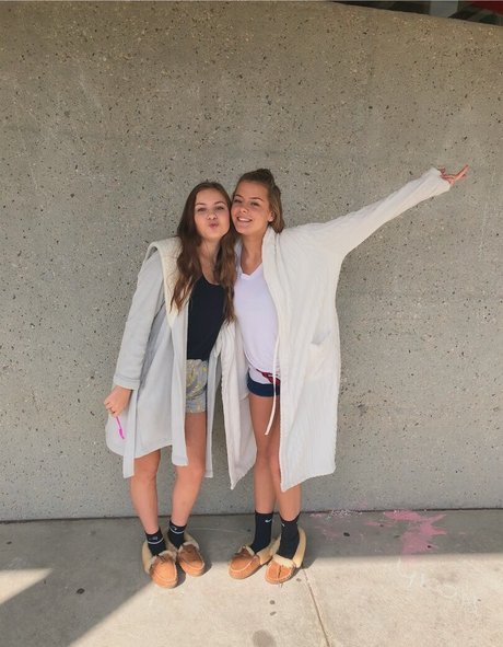 Leah Booth model nudes picture