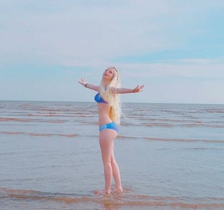 Kimmy Kimochi perfect pornstar img