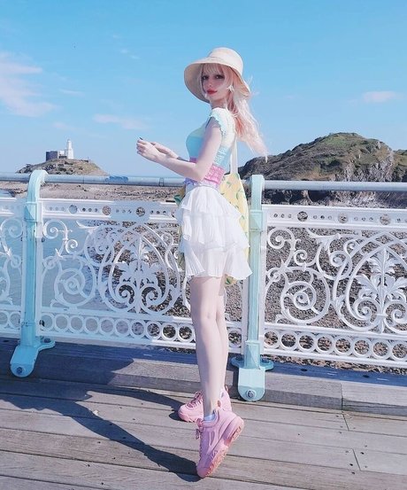 Kimmy Kimochi sex star picture