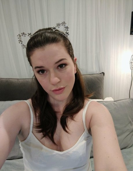 callaq model pornographic archive