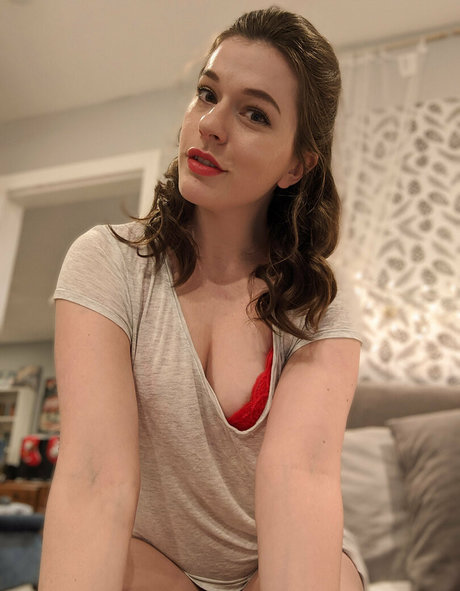 callaq hot model picture