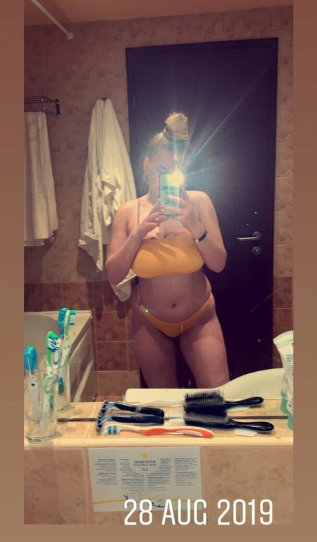 Emma H free actress pic