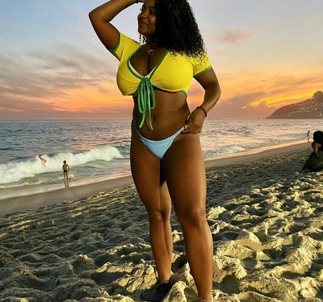 skinny asian onlyfans hot pic