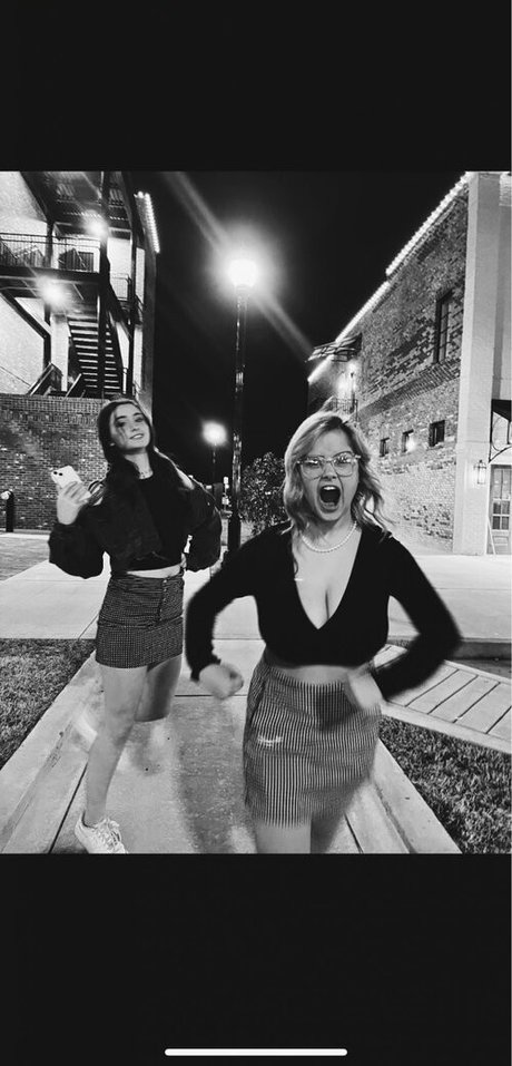 Summer Hope pornstar pretty picture