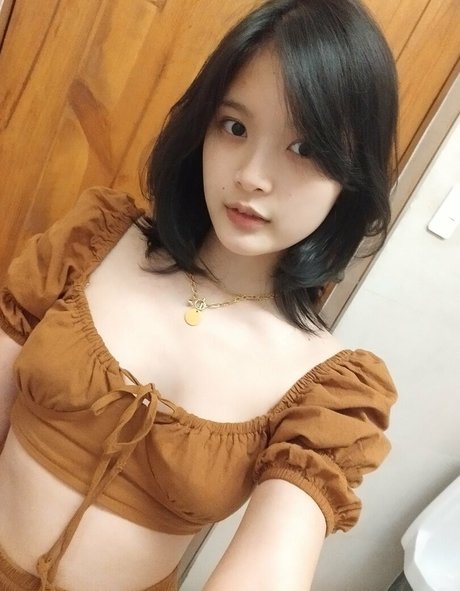 FurarOoO pornstar naked gallery