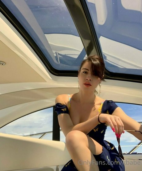 Kbabe model pornographic photos