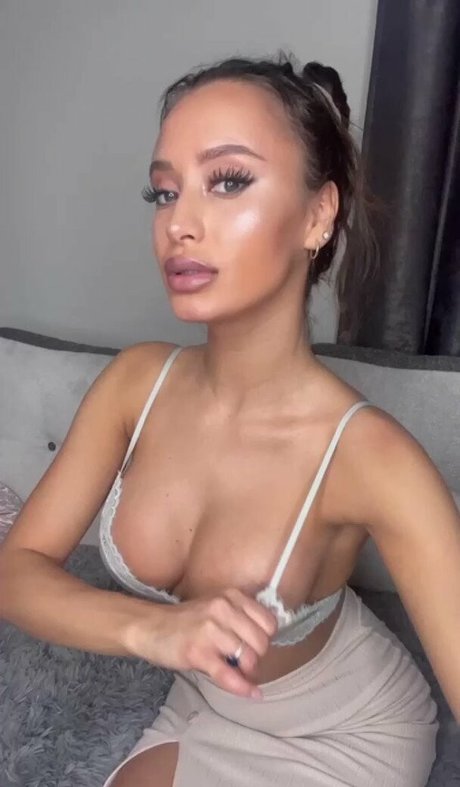 pointy tits onlyfans nudes archive