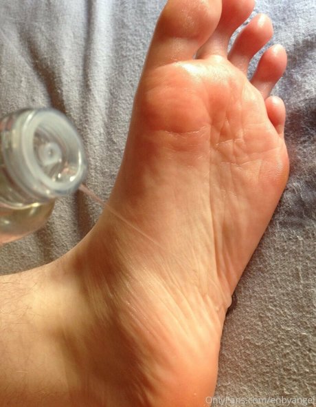 enbyangel model high quality img