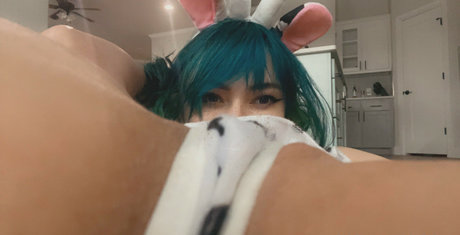 onlineevie naked actress picture