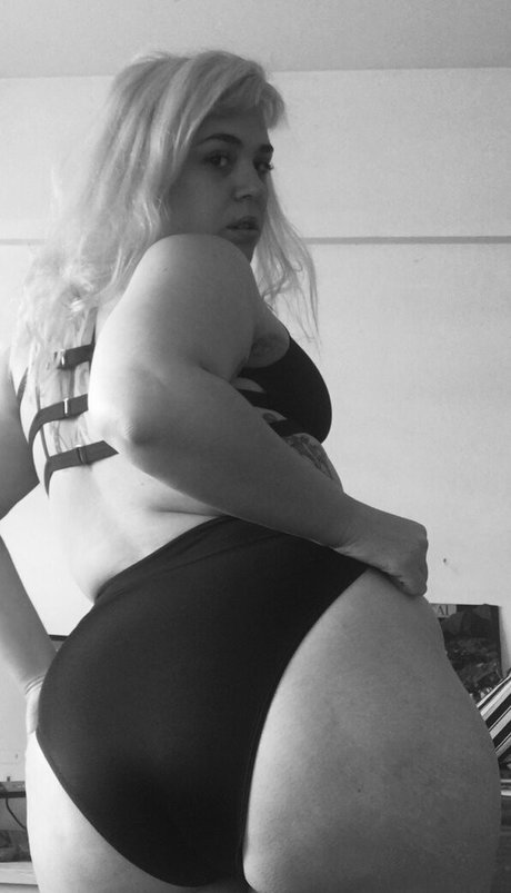 xxxriotxxx best model photo