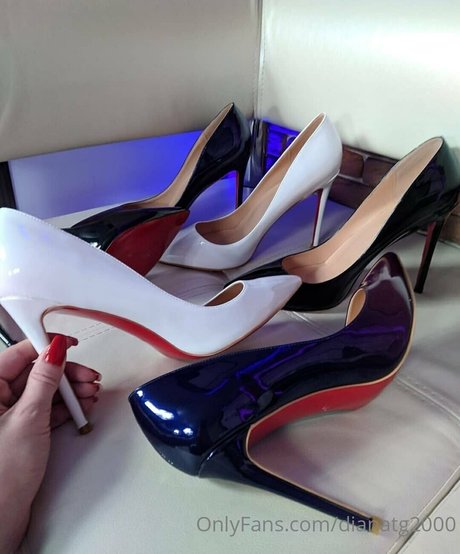 dianatg2000 naked actress picture