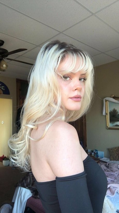 brittvnybitchh pretty actress images