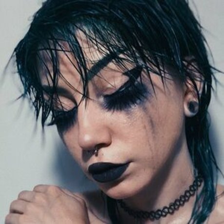 makeup artist onlyfans erotic image