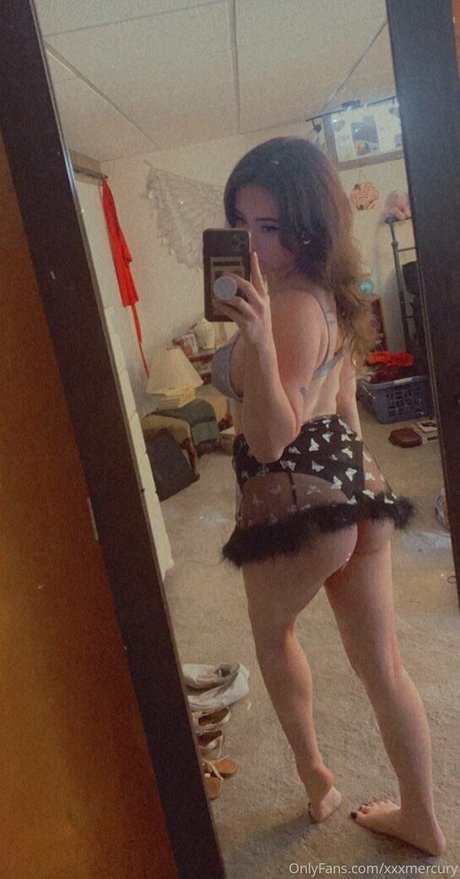 mercurymars sexy model pic