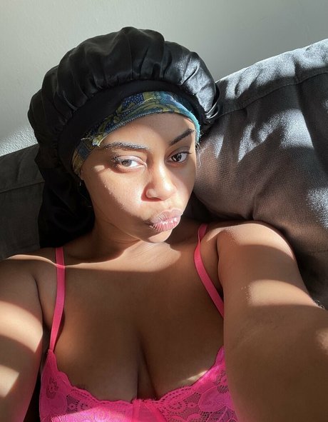 kaylalebombbb exclusive model galleries