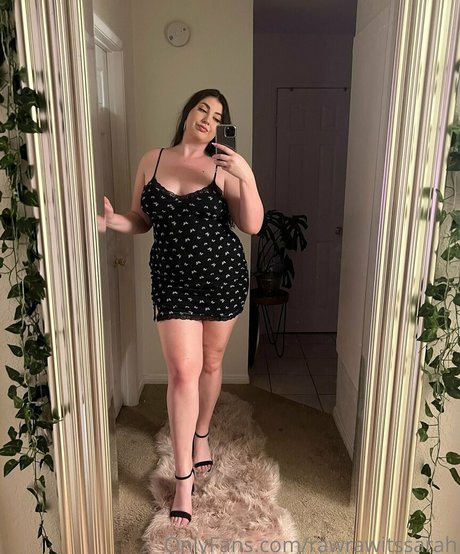 rawrawitssarah naked model img