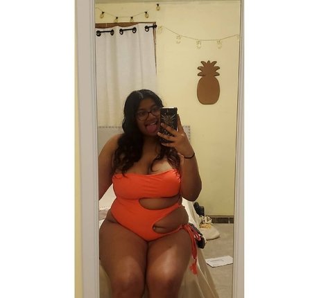 lilpineapple16 pretty model pictures