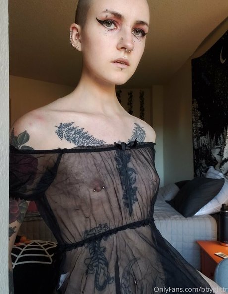 onlyfaery model xxx photo