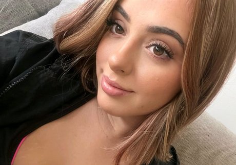 Channelsonnery star high quality photo