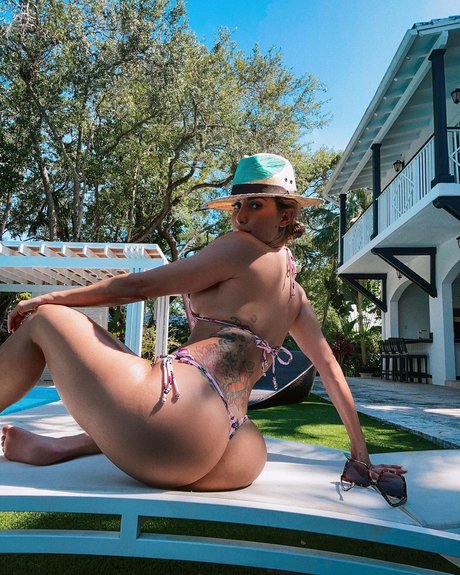 gloryhole onlyfans erotic img