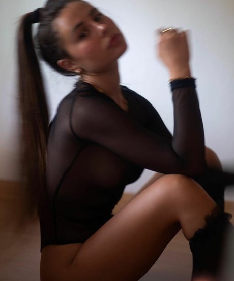 paulagarxia free model picture