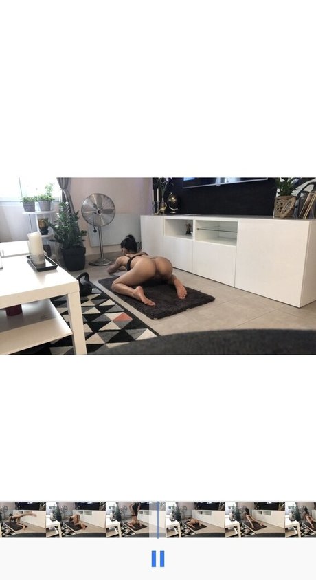 hairy armpits onlyfans nudes photo