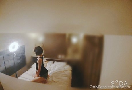 opoppo nude pornstar pics