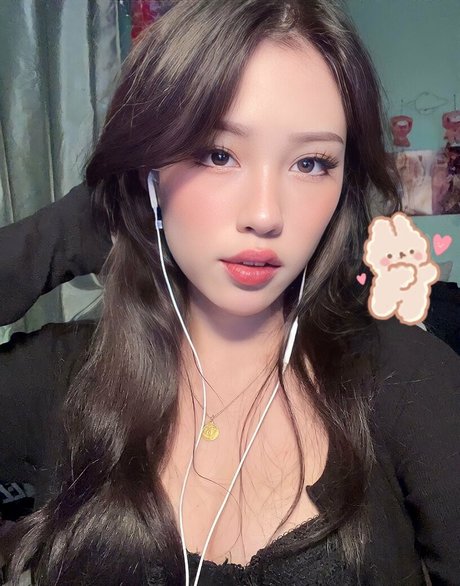 BasiilLeaf pornstar nudes galleries