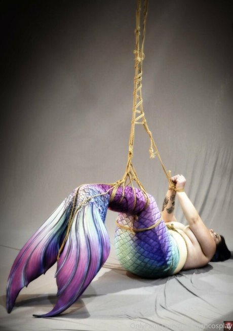 thighhighcosplay star nude galleries