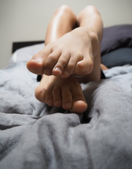 simplykimsfeet pornstar art photo