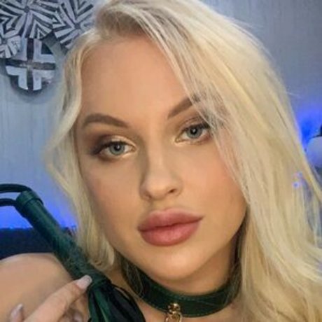 jana blondie 19 pornstar naked pic