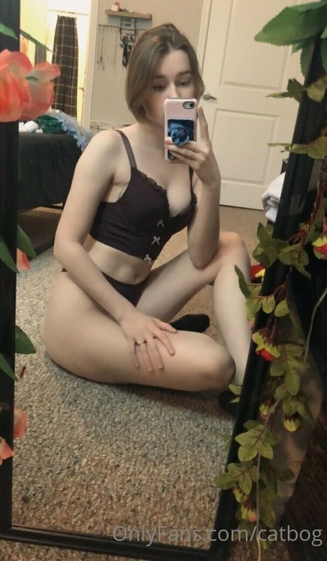 pointy tits onlyfans hot naked photos