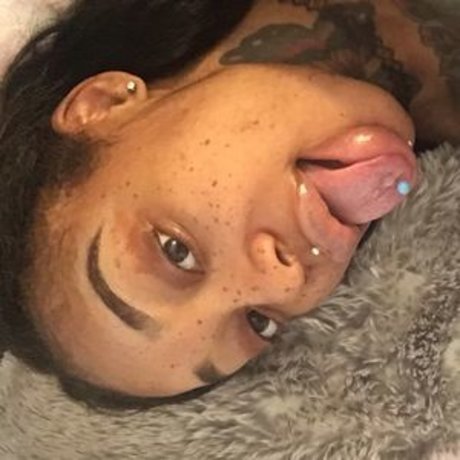 beautiful ladyboy onlyfans hot sex pics