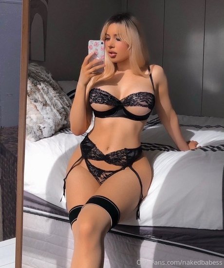 Nakedbabess star pornographic images