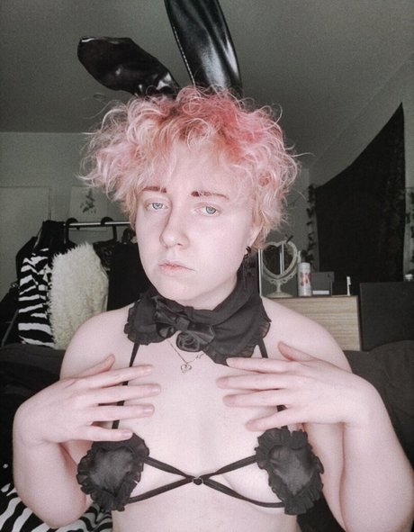 baibeloved naked actress image