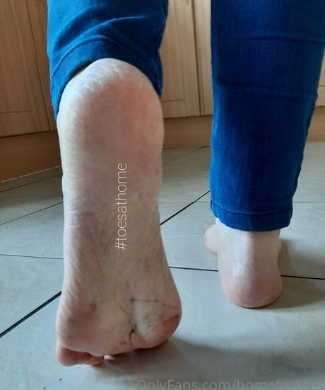 homefortoes model nice images