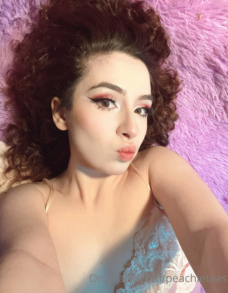 Peachieteas model xxx img