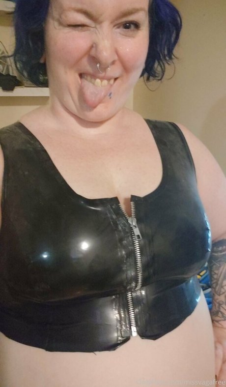 punkfarts model nudes photo