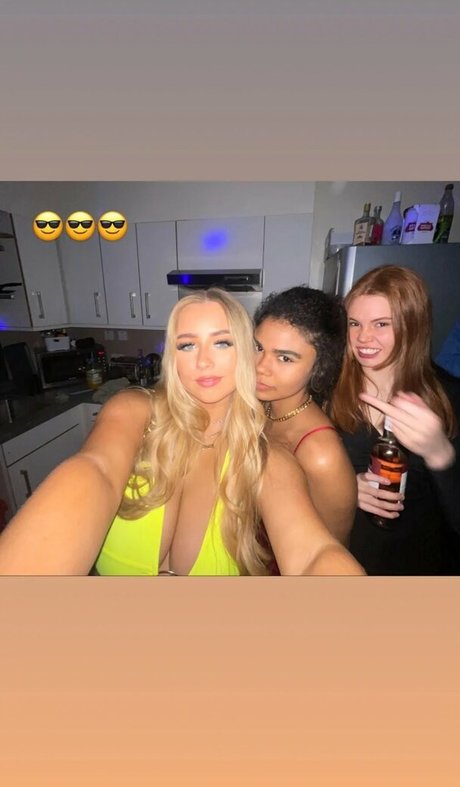 strapon onlyfans porno image