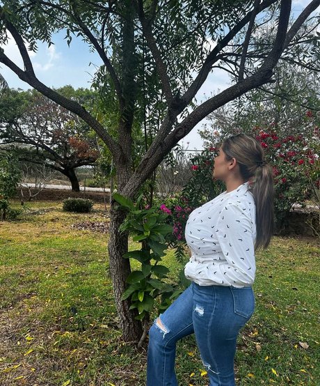 Karen Garcia adult star pic