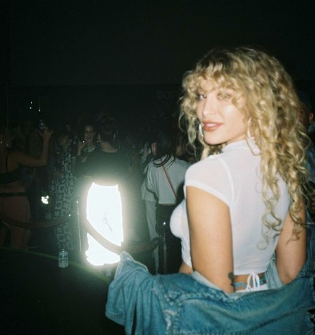 blonde hairy pussy onlyfans art nude pics